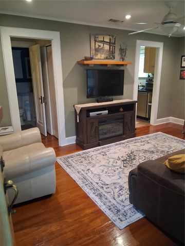 226 21ST AVENUE N, St Petersburg, FL 33704