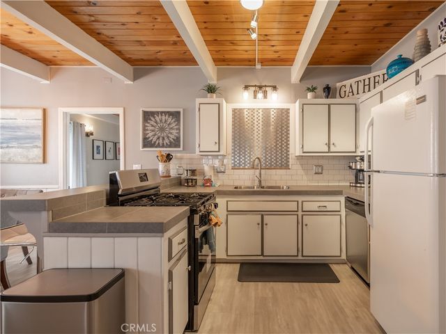 1037 Sequoia Drive, Big Bear City, CA 92314