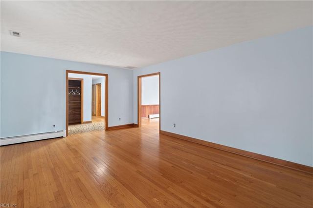 110 Marvin DR, Hampton, VA 23666