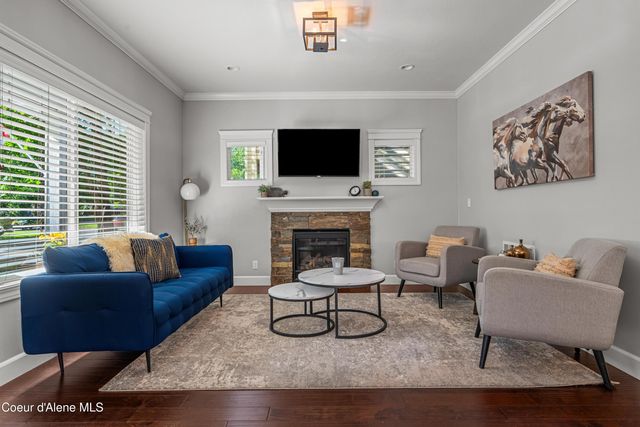1032 N GOVERNMENT WAY, Coeur D'alene, ID 83814