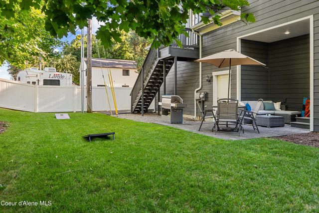 1032 N GOVERNMENT WAY, Coeur D'alene, ID 83814