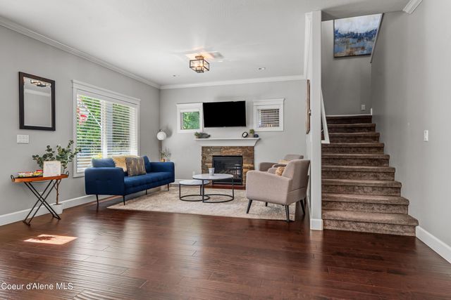 1032 N GOVERNMENT WAY, Coeur D'alene, ID 83814