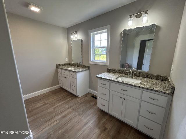 214 Georgee Rd, Jamestown, TN 38556