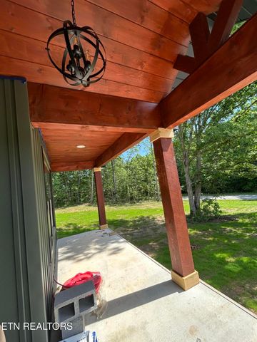 214 Georgee Rd, Jamestown, TN 38556
