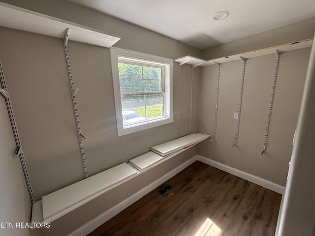214 Georgee Rd, Jamestown, TN 38556