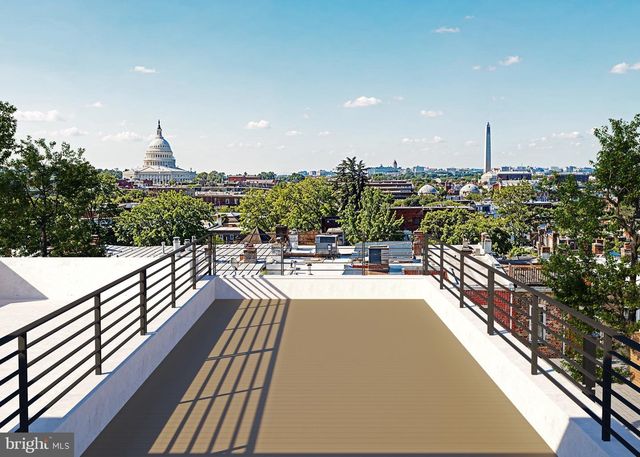 228 11TH ST NE, Washington, DC 20002