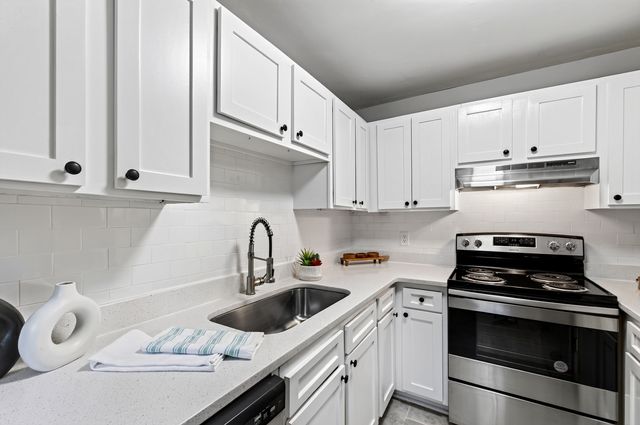 1109 S Bloodworth Street, Raleigh, NC 27601