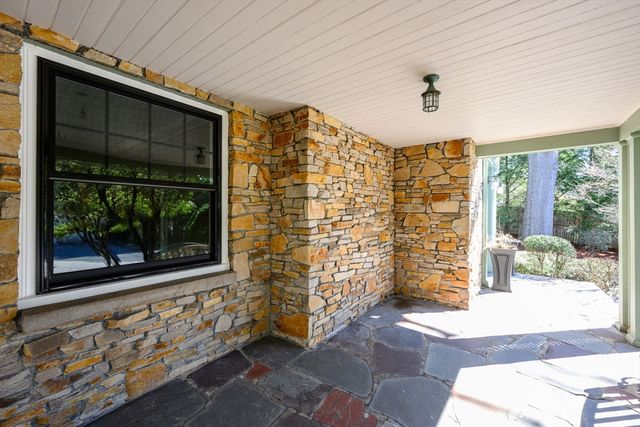 32 Columbine Rd, Milton, MA 02186