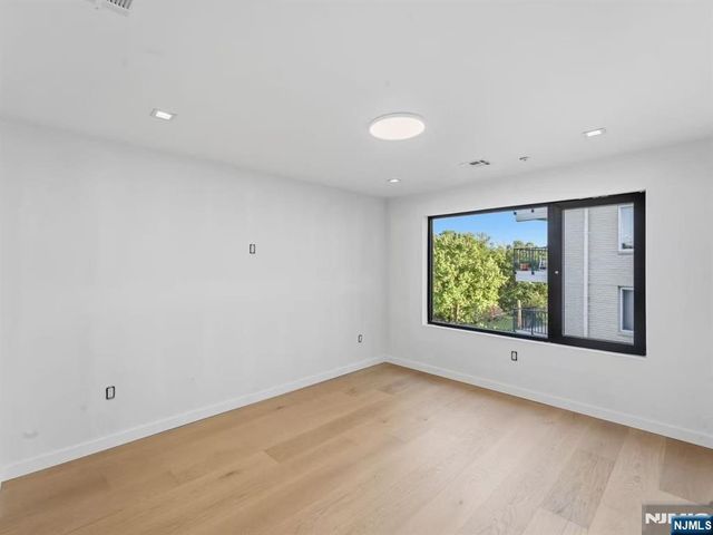 188 Prospect Street, Fort Lee, NJ 07024