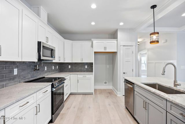 4089 Country Garden Lane, Southport, NC 28461