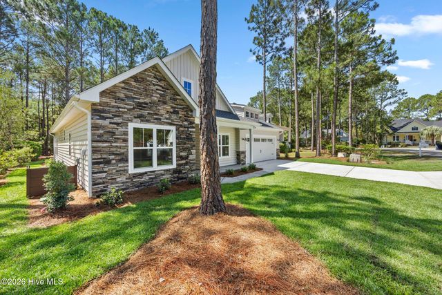 4089 Country Garden Lane, Southport, NC 28461