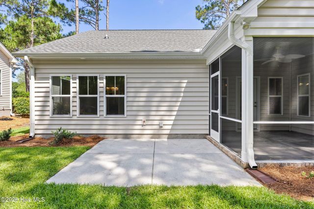 4089 Country Garden Lane, Southport, NC 28461