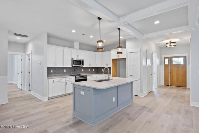 4089 Country Garden Lane, Southport, NC 28461