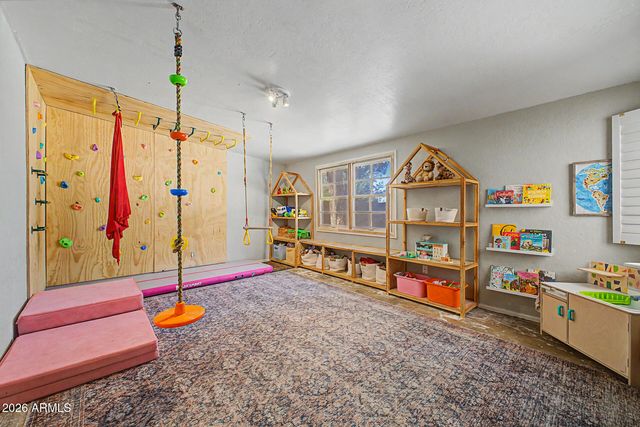 1518 N 24TH Street, Mesa, AZ 85213
