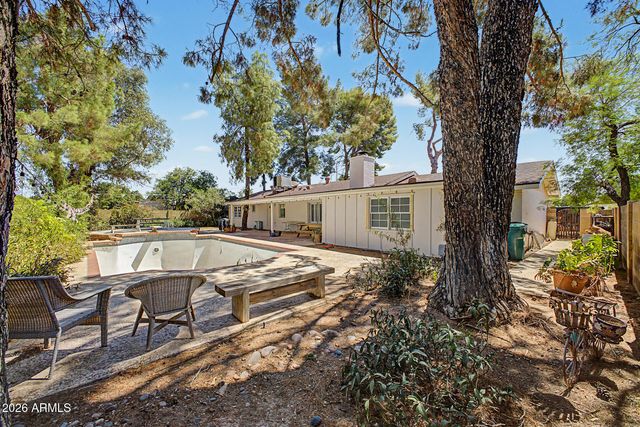 1518 N 24TH Street, Mesa, AZ 85213