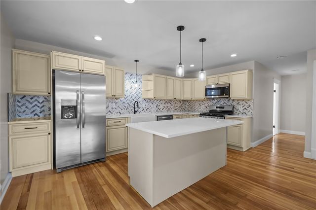 60 Highland Avenue, Cumberland, RI 02864