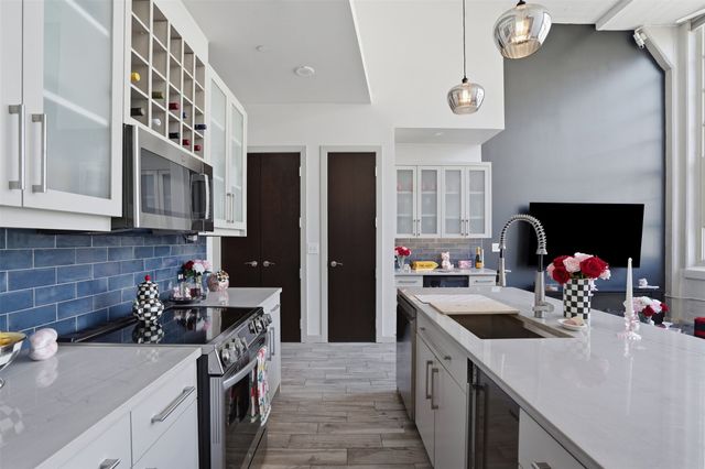 2600 W 7th Street 1707, Fort Worth, TX 76107