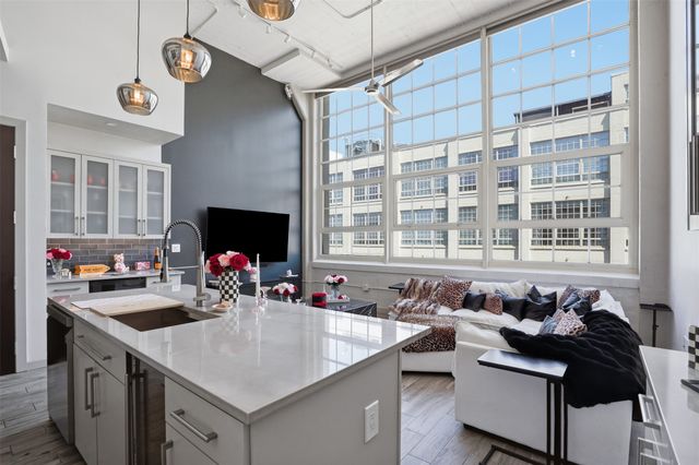 2600 W 7th Street 1707, Fort Worth, TX 76107