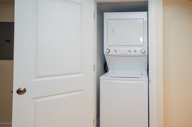 2155 W Potomac Avenue GDN, Chicago, IL 60622