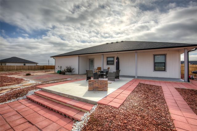 521 Private Road 24977, Brookston, TX 75421