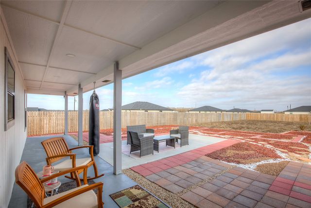 521 Private Road 24977, Brookston, TX 75421