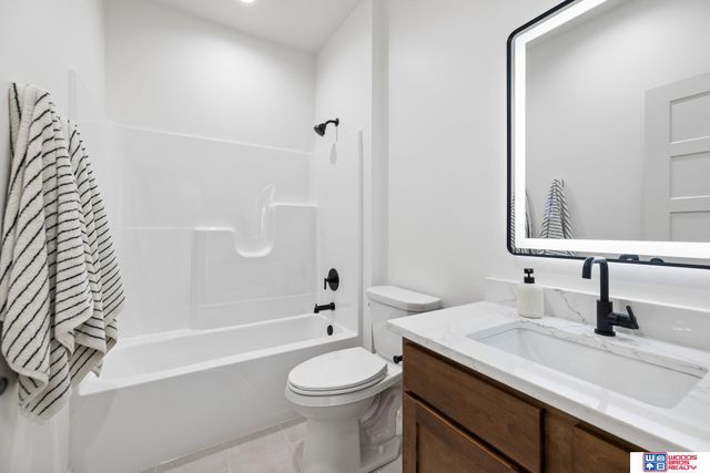 8100 Sasha Avenue, Lincoln, NE 68516