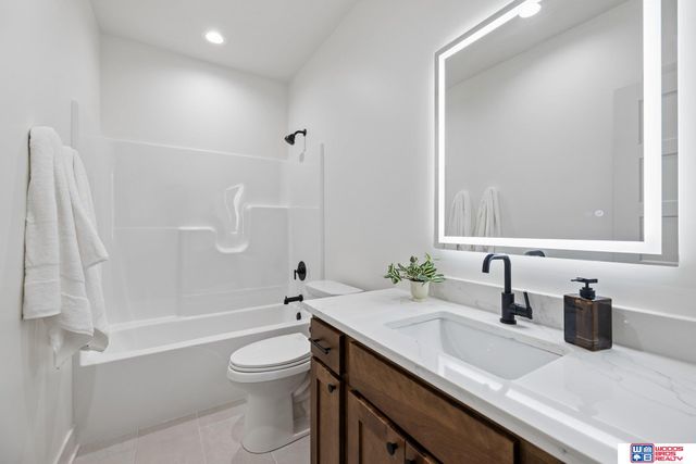 8100 Sasha Avenue, Lincoln, NE 68516