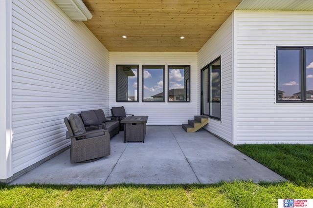 8100 Sasha Avenue, Lincoln, NE 68516