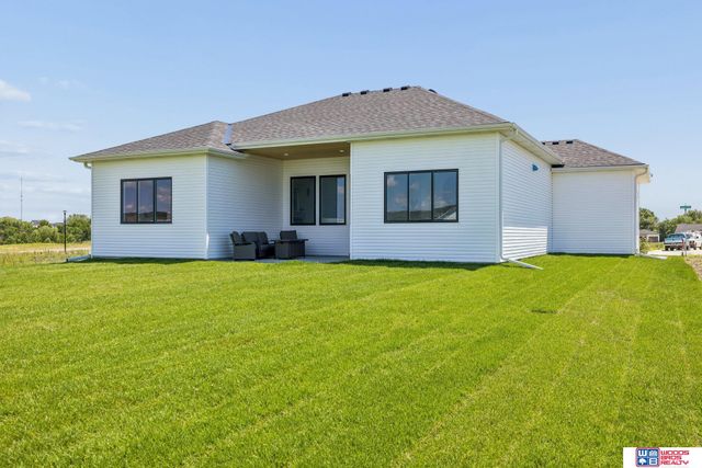 8100 Sasha Avenue, Lincoln, NE 68516