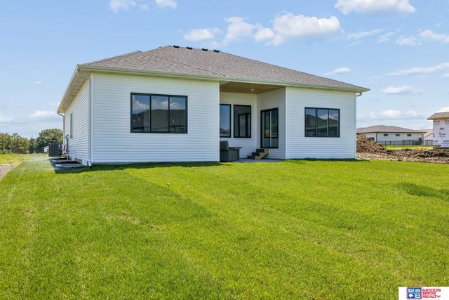 8100 Sasha Avenue, Lincoln, NE 68516