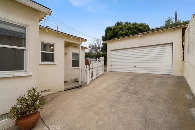836 Eucalyptus Drive, El Segundo, CA 90245