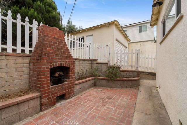 836 Eucalyptus Drive, El Segundo, CA 90245