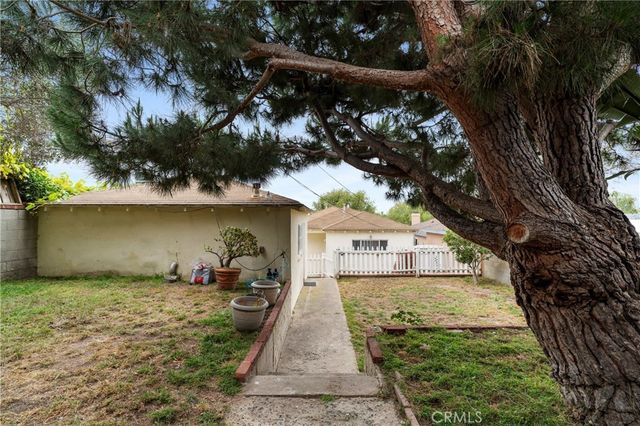 836 Eucalyptus Drive, El Segundo, CA 90245