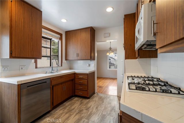 836 Eucalyptus Drive, El Segundo, CA 90245