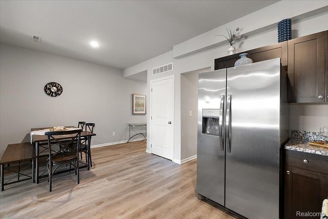 28140 DeLano Drive Unit 9I, New Baltimore, MI 48051