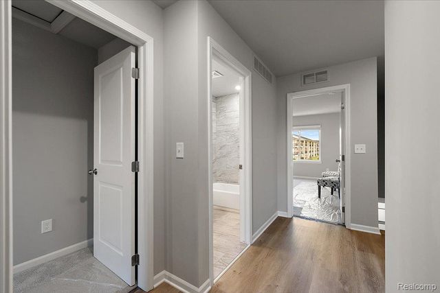 28140 DeLano Drive Unit 9I, New Baltimore, MI 48051