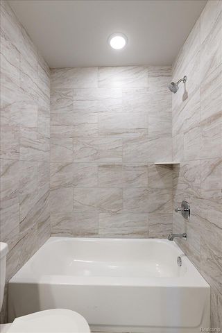 28140 DeLano Drive Unit 9I, New Baltimore, MI 48051