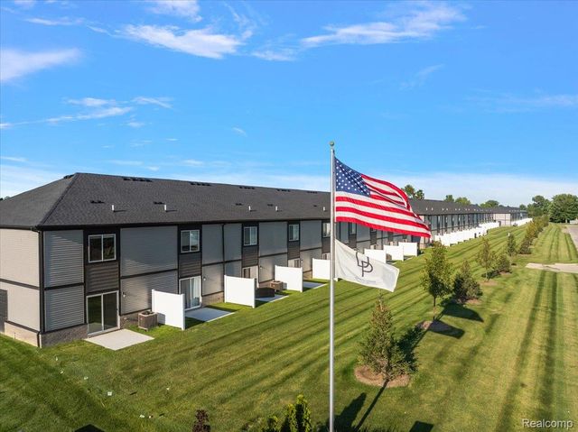 28140 DeLano Drive Unit 9I, New Baltimore, MI 48051