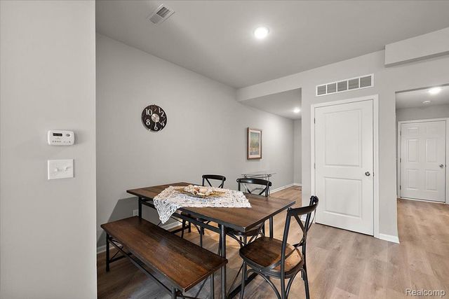 28140 DeLano Drive Unit 9I, New Baltimore, MI 48051