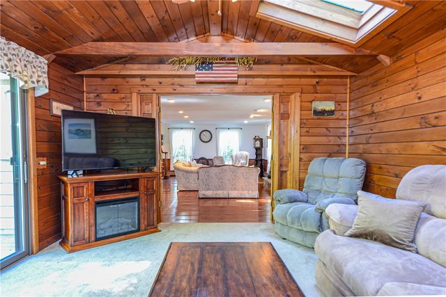132 Sheffield Hill Road, Exeter, RI 02882