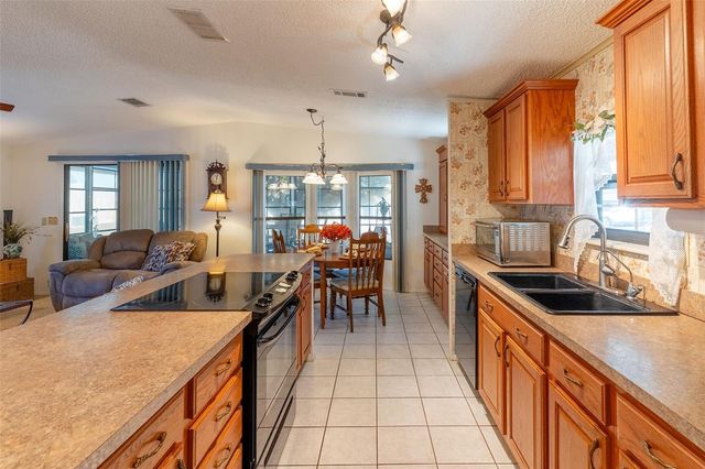 4135 ROLLING OAKS DRIVE, Winter Haven, FL 33880