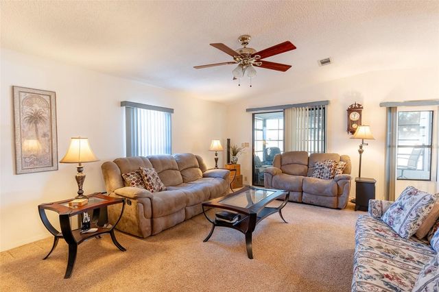 4135 ROLLING OAKS DRIVE, Winter Haven, FL 33880