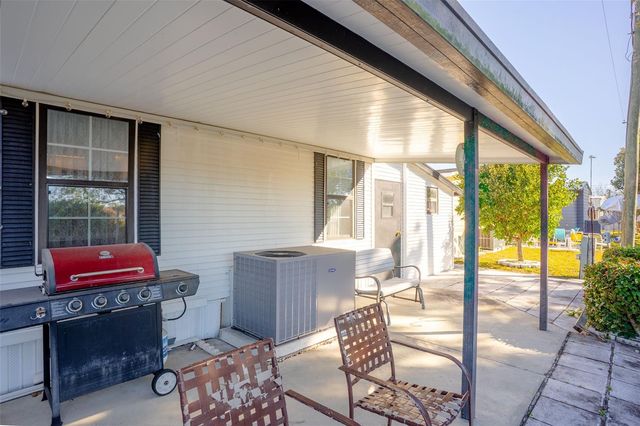 4135 ROLLING OAKS DRIVE, Winter Haven, FL 33880