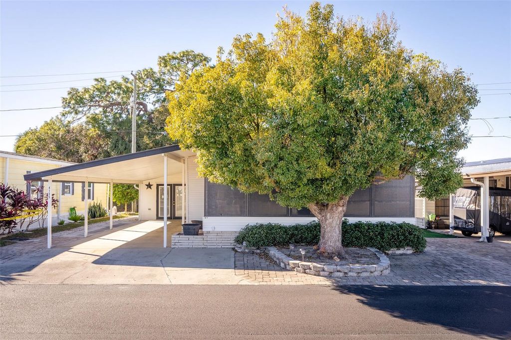 4135 ROLLING OAKS DRIVE, Winter Haven, FL 33880