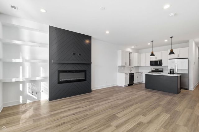 4739 S Indiana Avenue 2, Chicago, IL 60615