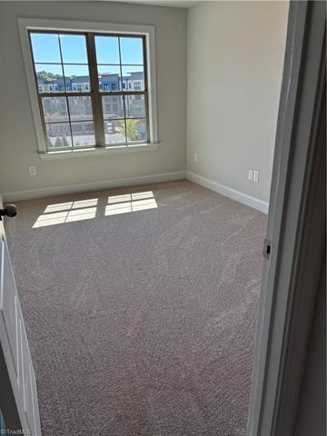 1027 Bonanza Lane, Mebane, NC 27302