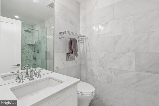 422 N UNION ST, Alexandria, VA 22314