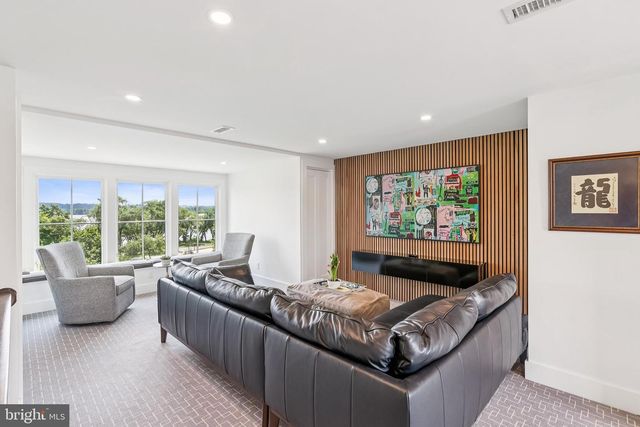 422 N UNION ST, Alexandria, VA 22314