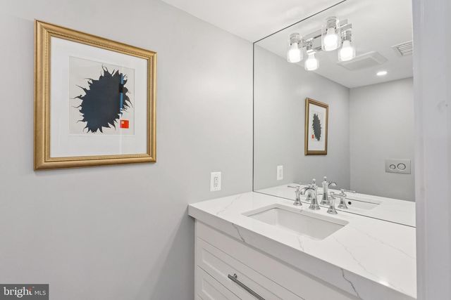 422 N UNION ST, Alexandria, VA 22314