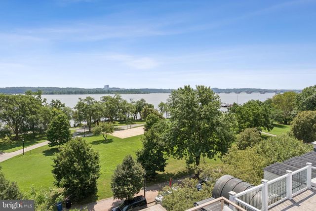 422 N UNION ST, Alexandria, VA 22314